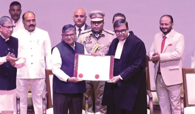 चंडीगढ़@जस्टिस अश्वनी कुमार मिश्रा ने संभाला पंजाब-हरियाणा हाई कोर्ट के मुख्य न्यायाधीश का पद